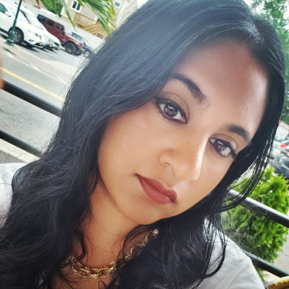 Meet your Posher, Farrah